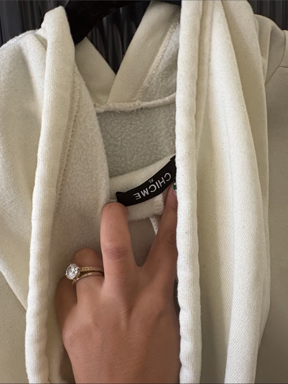 Sweater Subcategory Classification - Picture 2 of 3